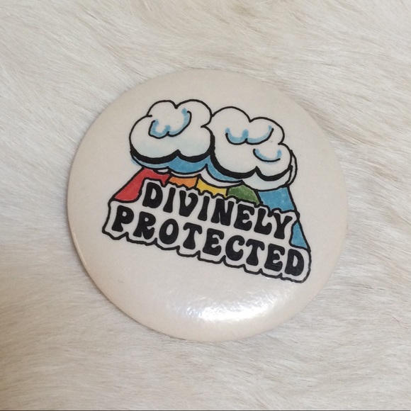 Vintage 1970 Divinely Protected Rainbow Button - Picture 1 of 6